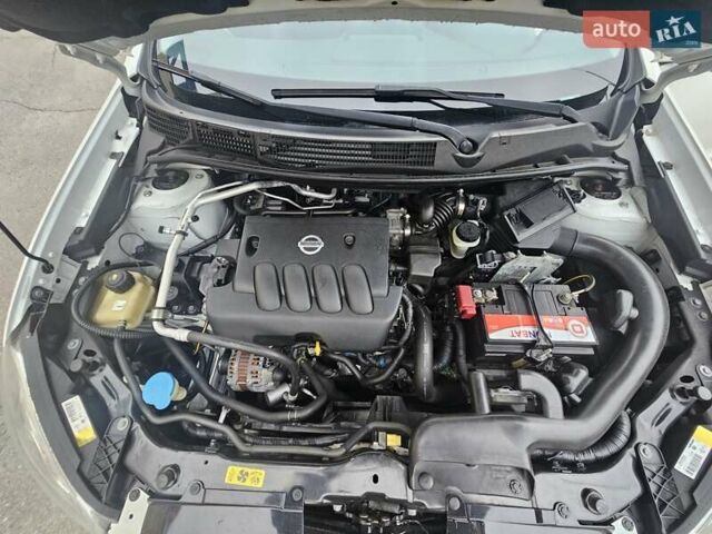 Білий Ніссан Кашкай 2, об'ємом двигуна 2 л та пробігом 187 тис. км за 10900 $, фото 95 на Automoto.ua