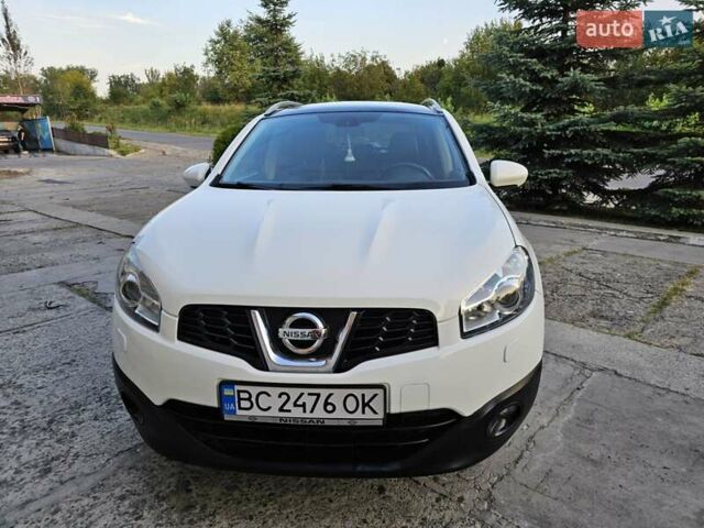 Белый Ниссан Кашкай 2, объемом двигателя 1.46 л и пробегом 266 тыс. км за 9800 $, фото 2 на Automoto.ua