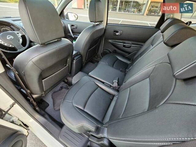 Белый Ниссан Кашкай 2, объемом двигателя 2 л и пробегом 187 тыс. км за 11300 $, фото 71 на Automoto.ua