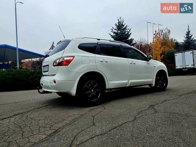 Білий Ніссан Кашкай 2, об'ємом двигуна 2 л та пробігом 187 тис. км за 10900 $, фото 11 на Automoto.ua