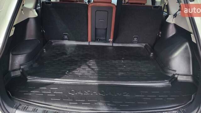 Білий Ніссан Кашкай 2, об'ємом двигуна 1.5 л та пробігом 251 тис. км за 9700 $, фото 16 на Automoto.ua