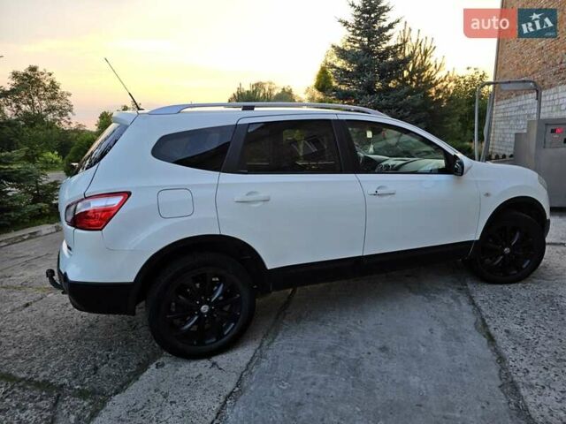 Белый Ниссан Кашкай 2, объемом двигателя 1.46 л и пробегом 266 тыс. км за 9800 $, фото 17 на Automoto.ua