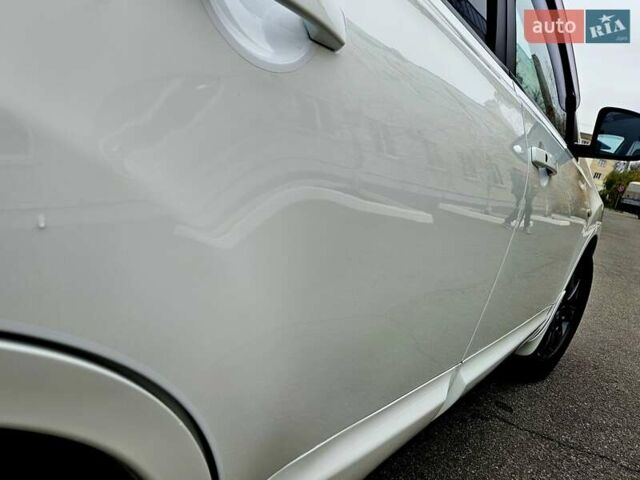 Білий Ніссан Кашкай 2, об'ємом двигуна 2 л та пробігом 187 тис. км за 10900 $, фото 41 на Automoto.ua