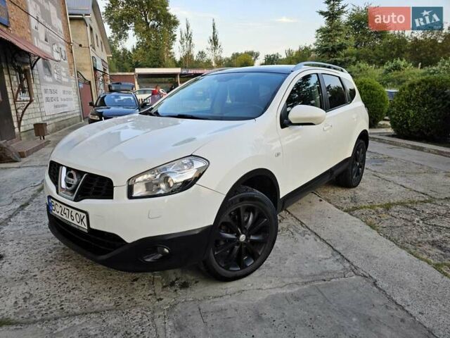 Белый Ниссан Кашкай 2, объемом двигателя 1.46 л и пробегом 266 тыс. км за 9800 $, фото 4 на Automoto.ua
