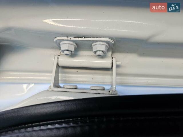 Білий Ніссан Кашкай 2, об'ємом двигуна 2 л та пробігом 187 тис. км за 10900 $, фото 100 на Automoto.ua