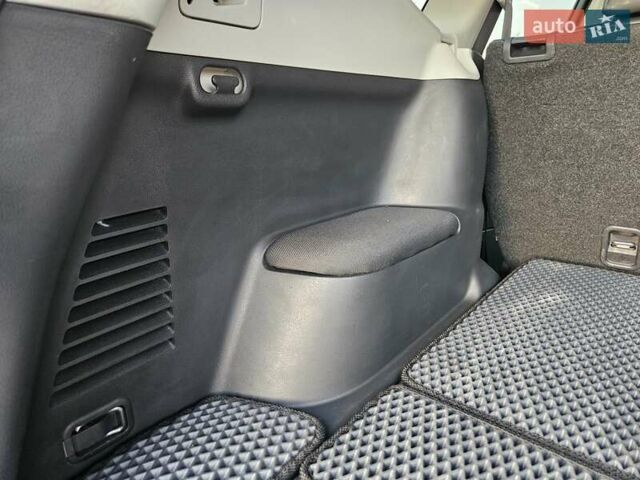 Білий Ніссан Кашкай 2, об'ємом двигуна 2 л та пробігом 187 тис. км за 10900 $, фото 102 на Automoto.ua