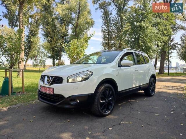 Белый Ниссан Кашкай 2, объемом двигателя 2 л и пробегом 240 тыс. км за 12750 $, фото 7 на Automoto.ua