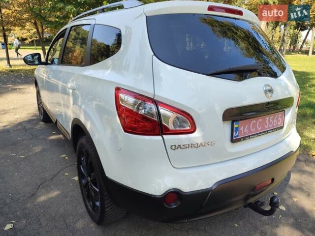 Белый Ниссан Кашкай 2, объемом двигателя 2 л и пробегом 240 тыс. км за 12750 $, фото 27 на Automoto.ua