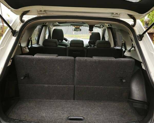 Белый Ниссан Кашкай 2, объемом двигателя 1.5 л и пробегом 298 тыс. км за 9800 $, фото 26 на Automoto.ua