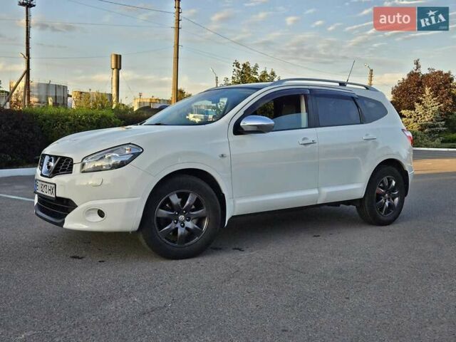 Белый Ниссан Кашкай 2, объемом двигателя 2 л и пробегом 187 тыс. км за 11300 $, фото 4 на Automoto.ua