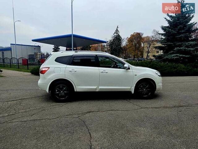 Білий Ніссан Кашкай 2, об'ємом двигуна 2 л та пробігом 187 тис. км за 10900 $, фото 9 на Automoto.ua