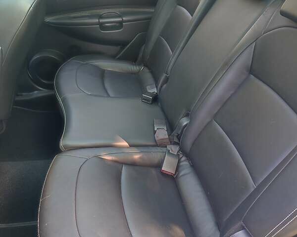 Белый Ниссан Кашкай 2, объемом двигателя 2 л и пробегом 240 тыс. км за 12750 $, фото 45 на Automoto.ua