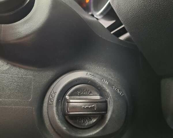 Ниссан Кашкай 2 2011 в Луцке на Automoto.ua Белый Ниссан Кашкай 2, объемом двигателя 2 л и пробегом 217 тыс. км за 13500 $, фото 33 на Automoto.ua