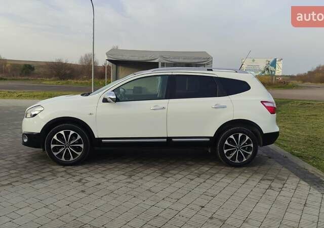 Белый Ниссан Кашкай 2, объемом двигателя 2 л и пробегом 268 тыс. км за 9600 $, фото 3 на Automoto.ua