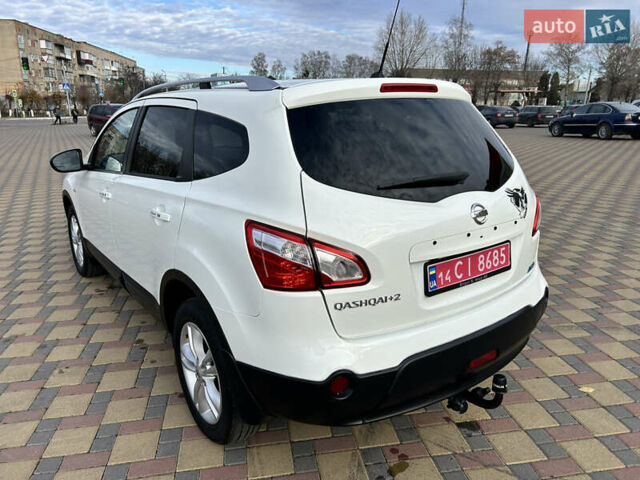 Білий Ніссан Кашкай 2, об'ємом двигуна 1.5 л та пробігом 240 тис. км за 10800 $, фото 3 на Automoto.ua