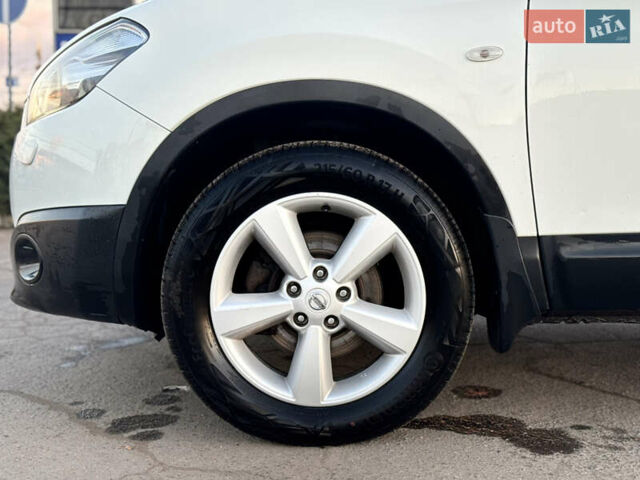 Белый Ниссан Кашкай 2, объемом двигателя 1.46 л и пробегом 213 тыс. км за 10600 $, фото 9 на Automoto.ua