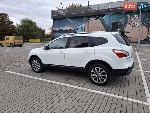 Белый Ниссан Кашкай 2, объемом двигателя 2 л и пробегом 217 тыс. км за 12900 $, фото 34 на Automoto.ua