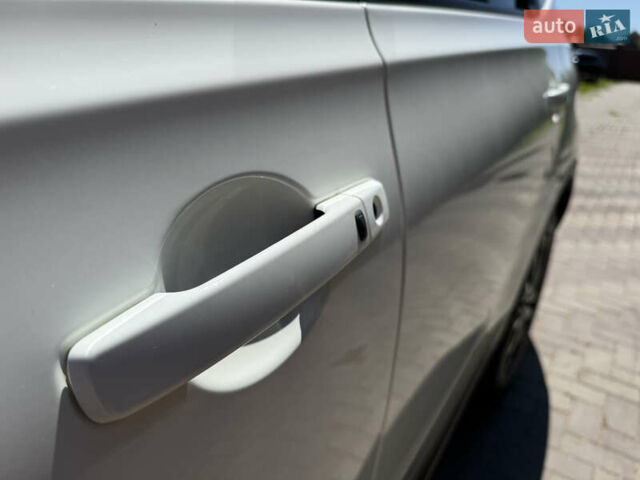 Білий Ніссан Кашкай 2, об'ємом двигуна 2 л та пробігом 220 тис. км за 14500 $, фото 29 на Automoto.ua