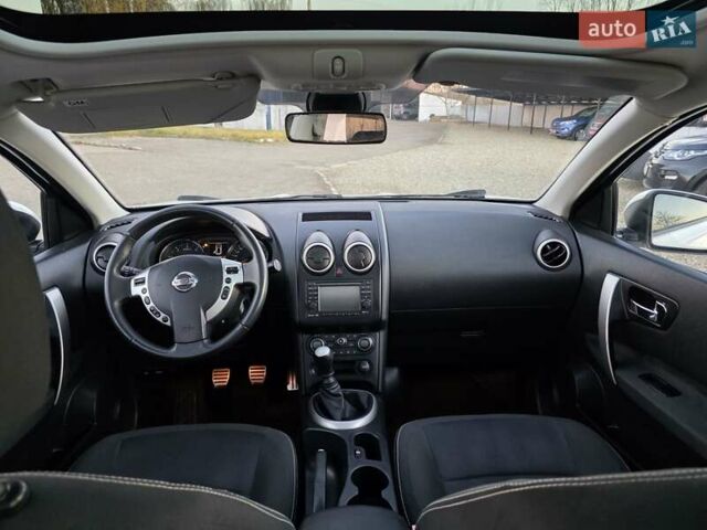 Белый Ниссан Кашкай 2, объемом двигателя 1.5 л и пробегом 227 тыс. км за 10400 $, фото 28 на Automoto.ua