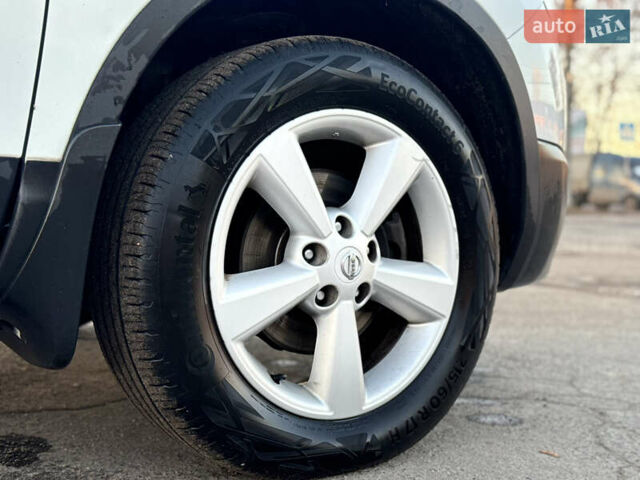 Белый Ниссан Кашкай 2, объемом двигателя 1.46 л и пробегом 213 тыс. км за 10600 $, фото 8 на Automoto.ua