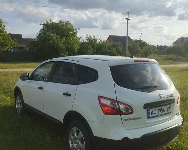 Білий Ніссан Кашкай 2, об'ємом двигуна 1.46 л та пробігом 202 тис. км за 12700 $, фото 6 на Automoto.ua