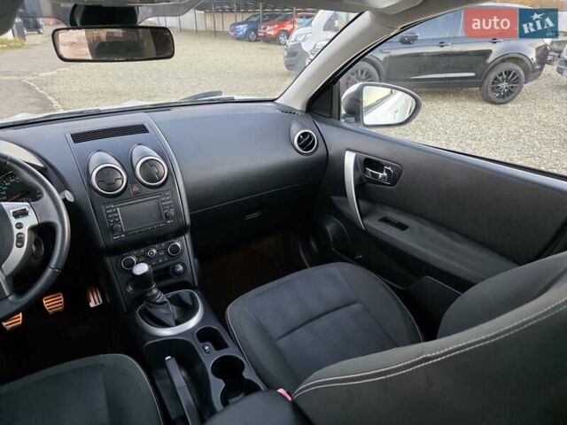 Белый Ниссан Кашкай 2, объемом двигателя 1.5 л и пробегом 227 тыс. км за 10400 $, фото 35 на Automoto.ua