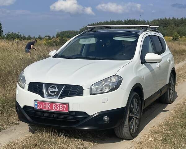 Білий Ніссан Кашкай 2, об'ємом двигуна 1.5 л та пробігом 238 тис. км за 10250 $, фото 2 на Automoto.ua