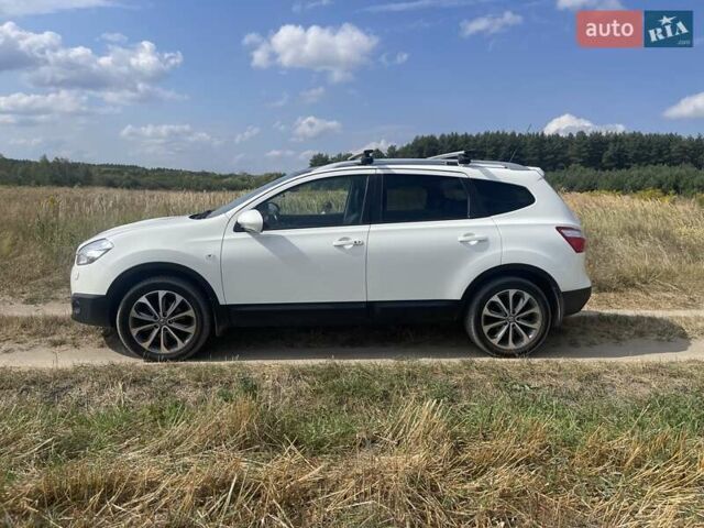 Білий Ніссан Кашкай 2, об'ємом двигуна 1.5 л та пробігом 238 тис. км за 10250 $, фото 5 на Automoto.ua