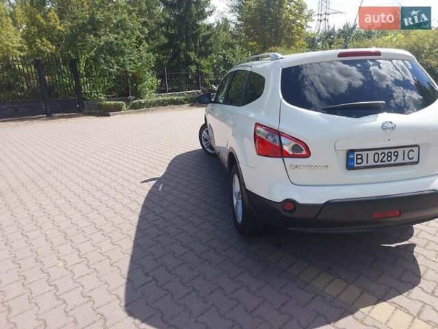 Белый Ниссан Кашкай 2, объемом двигателя 1.46 л и пробегом 258 тыс. км за 12500 $, фото 4 на Automoto.ua