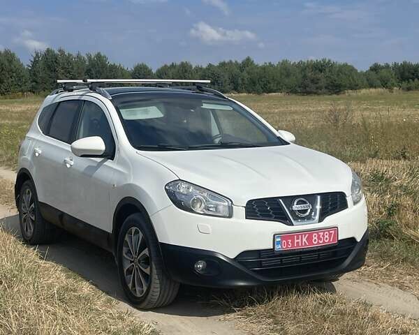 Білий Ніссан Кашкай 2, об'ємом двигуна 1.5 л та пробігом 238 тис. км за 10250 $, фото 1 на Automoto.ua