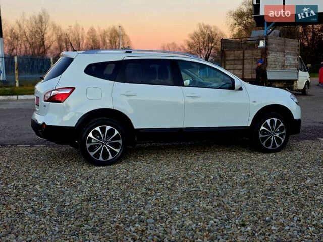 Белый Ниссан Кашкай 2, объемом двигателя 1.5 л и пробегом 227 тыс. км за 10400 $, фото 2 на Automoto.ua