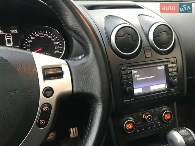 Белый Ниссан Кашкай 2, объемом двигателя 2 л и пробегом 184 тыс. км за 12600 $, фото 41 на Automoto.ua