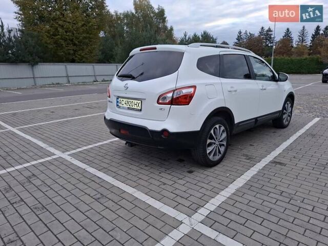 Белый Ниссан Кашкай 2, объемом двигателя 2 л и пробегом 217 тыс. км за 12900 $, фото 2 на Automoto.ua