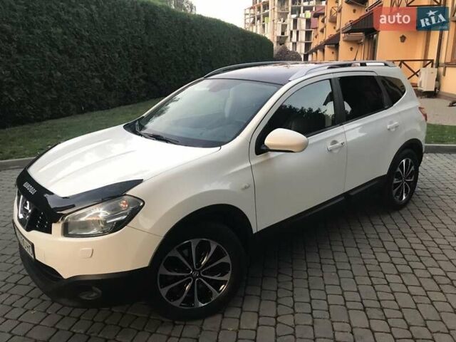 Белый Ниссан Кашкай 2, объемом двигателя 2 л и пробегом 184 тыс. км за 12600 $, фото 13 на Automoto.ua