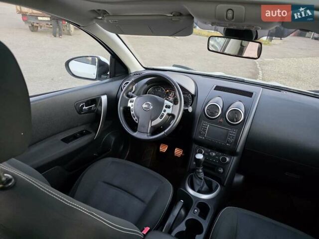 Белый Ниссан Кашкай 2, объемом двигателя 1.5 л и пробегом 227 тыс. км за 10400 $, фото 37 на Automoto.ua