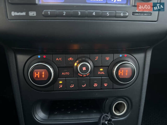 Белый Ниссан Кашкай 2, объемом двигателя 1.46 л и пробегом 213 тыс. км за 10600 $, фото 24 на Automoto.ua