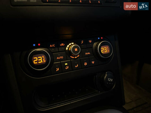 Белый Ниссан Кашкай 2, объемом двигателя 2 л и пробегом 208 тыс. км за 11800 $, фото 18 на Automoto.ua