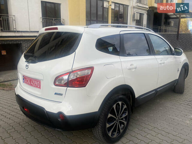 Белый Ниссан Кашкай 2, объемом двигателя 1.6 л и пробегом 198 тыс. км за 10999 $, фото 10 на Automoto.ua