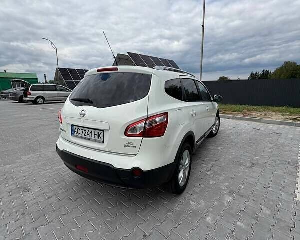 Білий Ніссан Кашкай 2, об'ємом двигуна 2 л та пробігом 215 тис. км за 13300 $, фото 2 на Automoto.ua