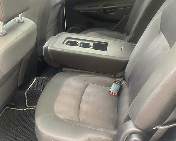 Белый Ниссан Кашкай 2, объемом двигателя 1.6 л и пробегом 198 тыс. км за 10999 $, фото 17 на Automoto.ua