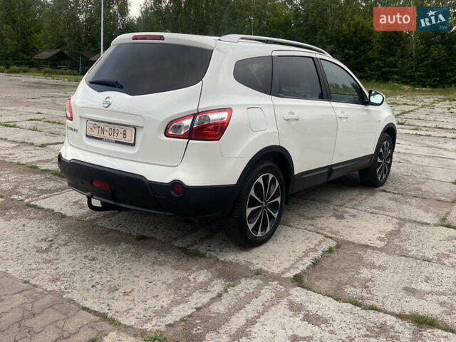 Білий Ніссан Кашкай 2, об'ємом двигуна 1.6 л та пробігом 211 тис. км за 11600 $, фото 3 на Automoto.ua