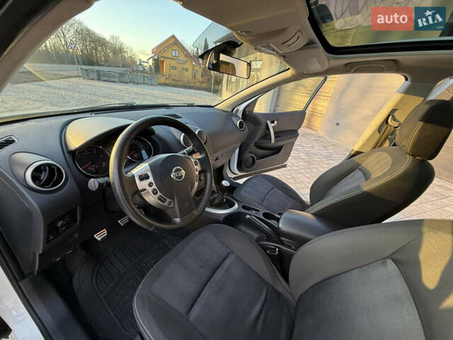 Белый Ниссан Кашкай 2, объемом двигателя 1.5 л и пробегом 203 тыс. км за 9650 $, фото 13 на Automoto.ua