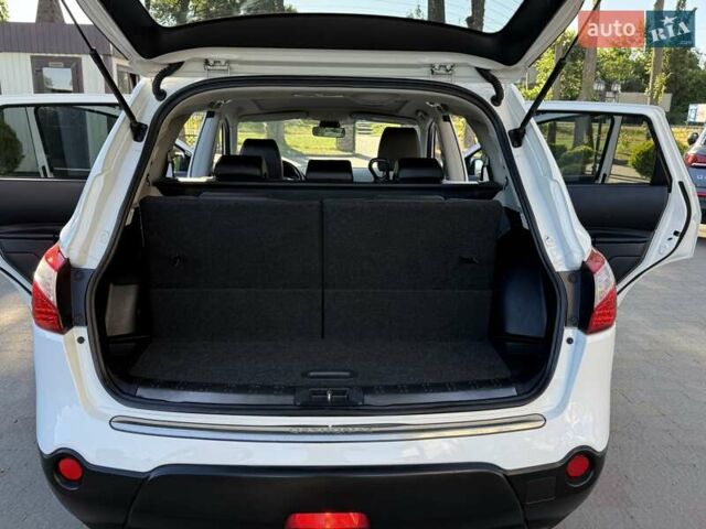Білий Ніссан Кашкай 2, об'ємом двигуна 2 л та пробігом 215 тис. км за 12500 $, фото 47 на Automoto.ua