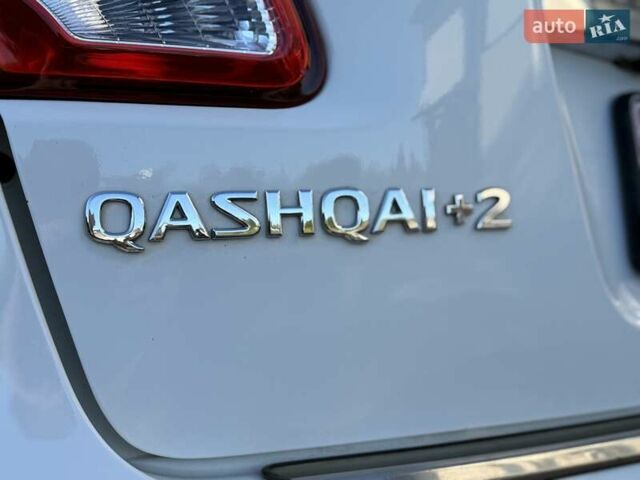 Білий Ніссан Кашкай 2, об'ємом двигуна 2 л та пробігом 215 тис. км за 12500 $, фото 28 на Automoto.ua