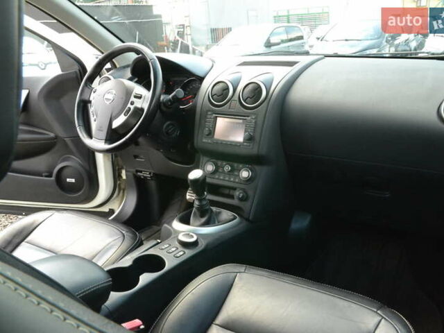 Ниссан Кашкай 2 2012 в Луцке на Automoto.ua Белый Ниссан Кашкай 2, объемом двигателя 1.6 л и пробегом 217 тыс. км за 11250 $, фото 25 на Automoto.ua