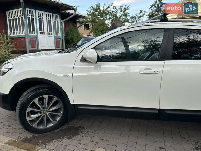 Білий Ніссан Кашкай 2, об'ємом двигуна 1.5 л та пробігом 238 тис. км за 10900 $, фото 40 на Automoto.ua