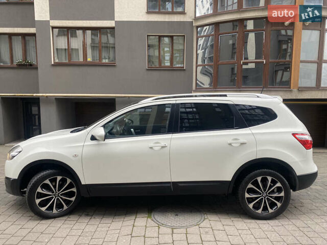 Белый Ниссан Кашкай 2, объемом двигателя 1.6 л и пробегом 198 тыс. км за 11900 $, фото 6 на Automoto.ua