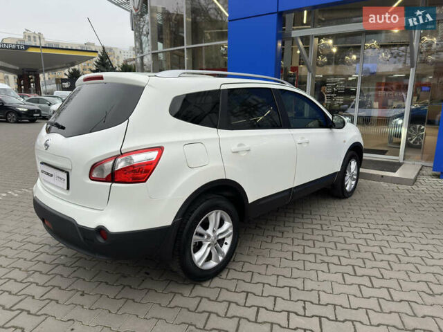 Белый Ниссан Кашкай 2, объемом двигателя 2 л и пробегом 139 тыс. км за 11200 $, фото 11 на Automoto.ua