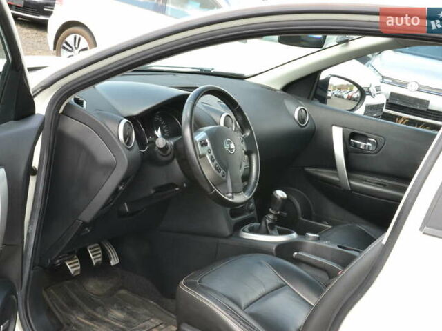 Ниссан Кашкай 2 2012 в Луцке на Automoto.ua Белый Ниссан Кашкай 2, объемом двигателя 1.6 л и пробегом 217 тыс. км за 11250 $, фото 19 на Automoto.ua