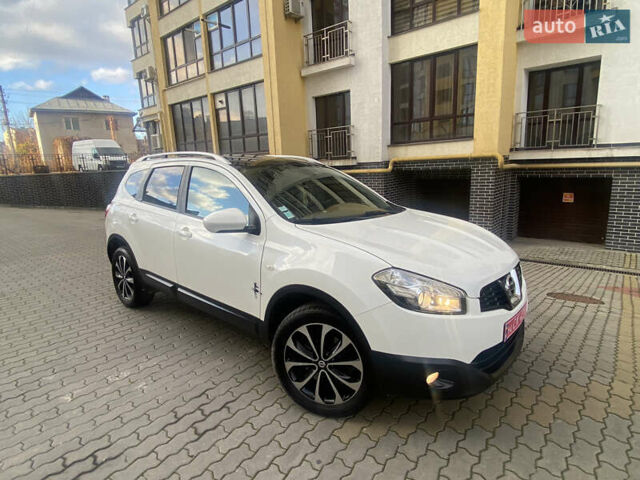 Белый Ниссан Кашкай 2, объемом двигателя 1.6 л и пробегом 198 тыс. км за 10999 $, фото 12 на Automoto.ua